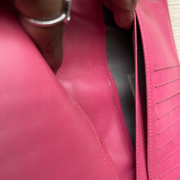 Authentic CHANEL Icon Bifold - Picture 7 of 12